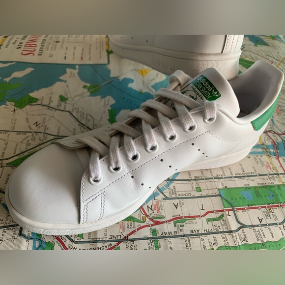 ADIDAS | Womens Adidas Stan Smith Athletic Shoe | White/Fairway Green | Sz 7 - Picture 9 of 11